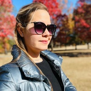 Meet your Posher, Diana